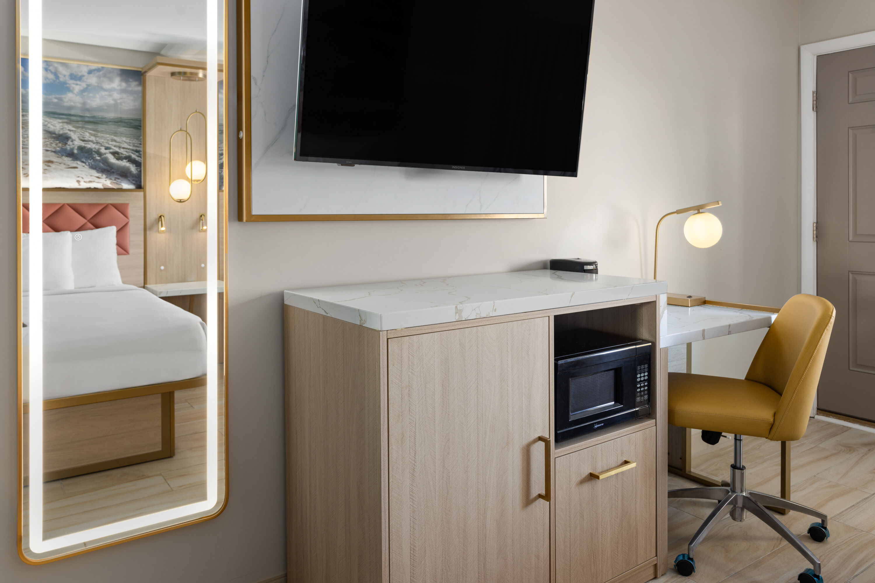 Guest room at the The Vibes Hotel, Trademark Collection by Wyndham in Wildwood, New Jersey