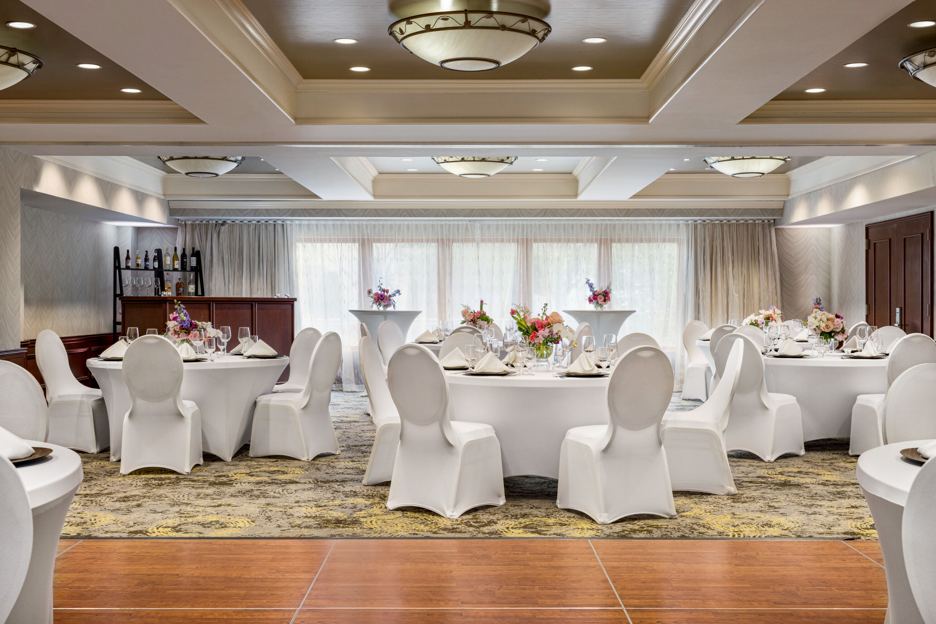 Meeting room banquet rounds at Viana Hotel and Spa, Trademark Collection by Wyndham in Westbury, New York