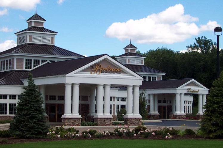 Exterior of The Bertram Inn & Conf Ctr Trademark Collection hotel in Aurora, Ohio