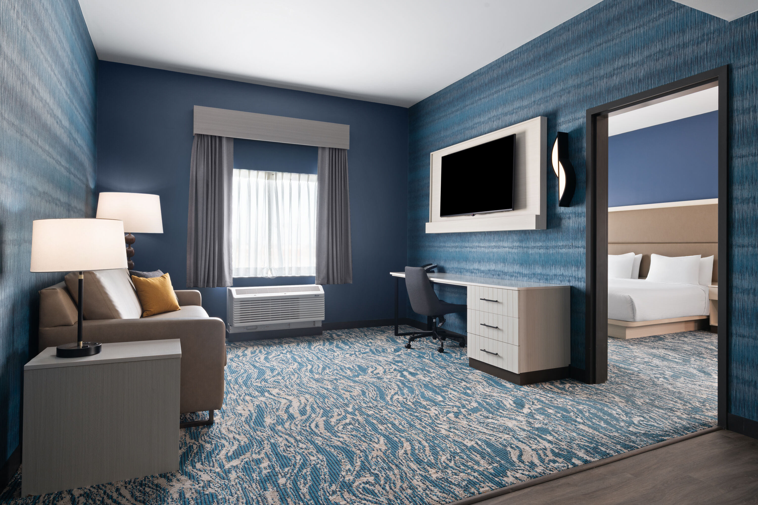 Sugar Creek Hotel, Trademark Collection by Wyndham suite in Hinton, Oklahoma
