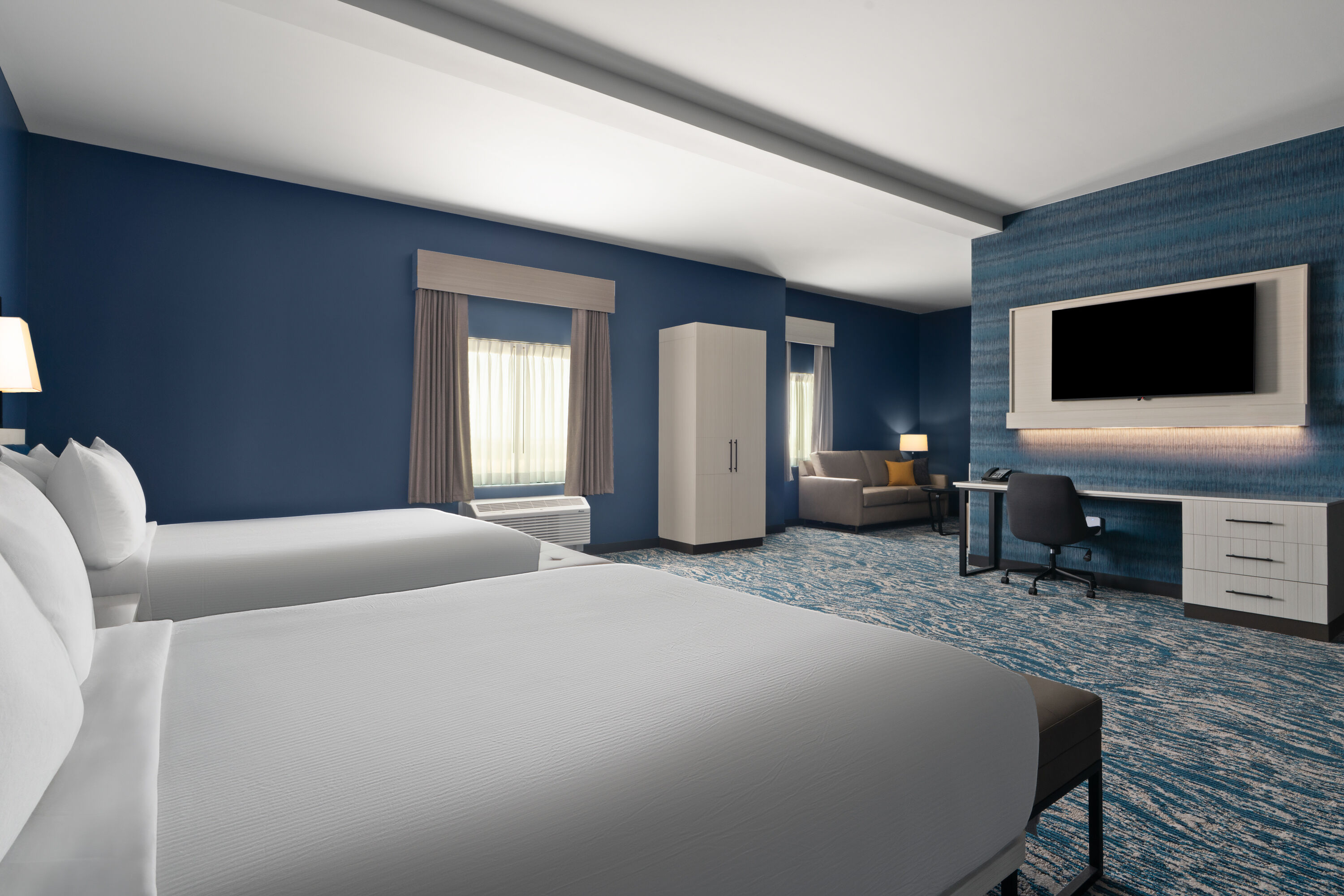 Sugar Creek Hotel, Trademark Collection by Wyndham suite in Hinton, Oklahoma