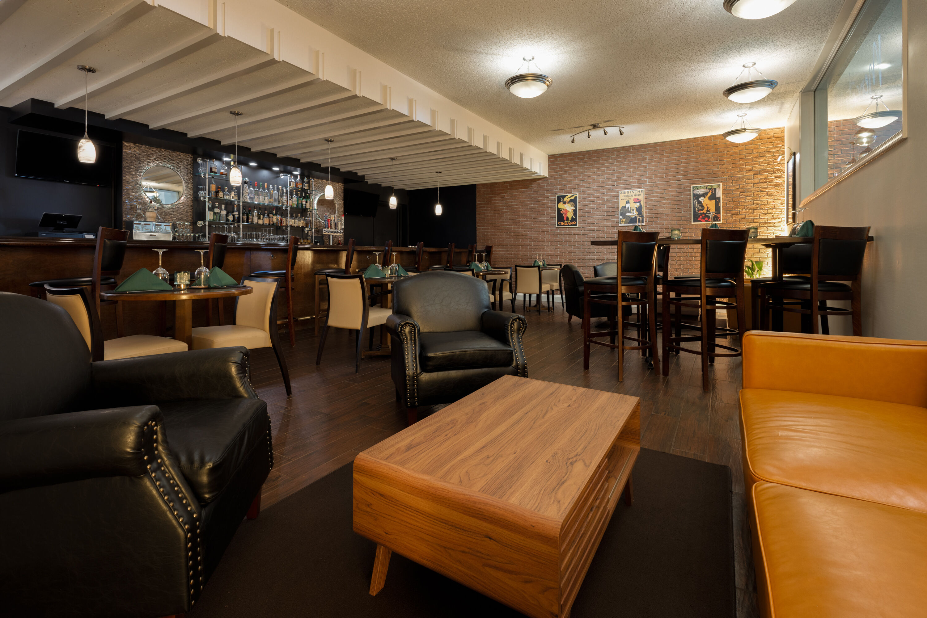 Bar at Penn Harris Hotel Harrisburg, Trademark by Wyndham in Camp Hill, Pennsylvania