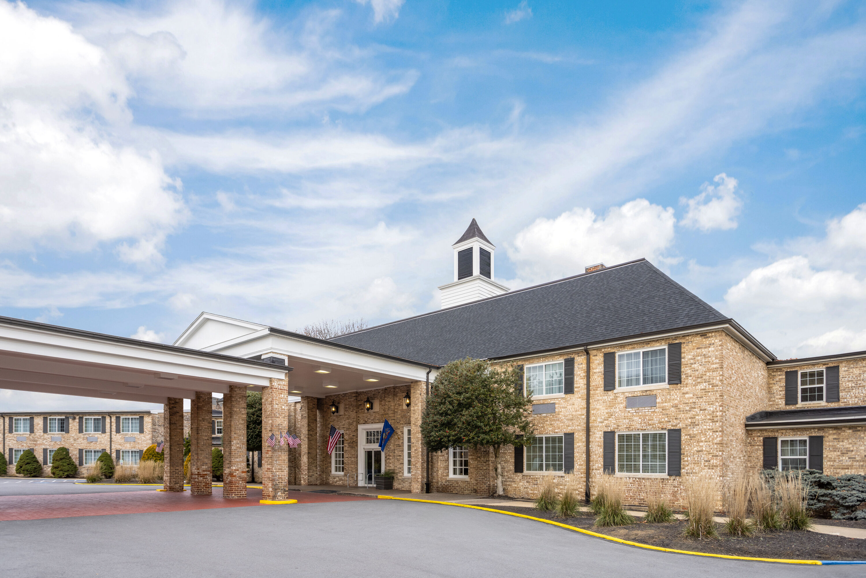 Exterior Day Image of Penn Harris Hotel Harrisburg, Trademark by Wyndham hotel in Camp Hill, Pennsylvania