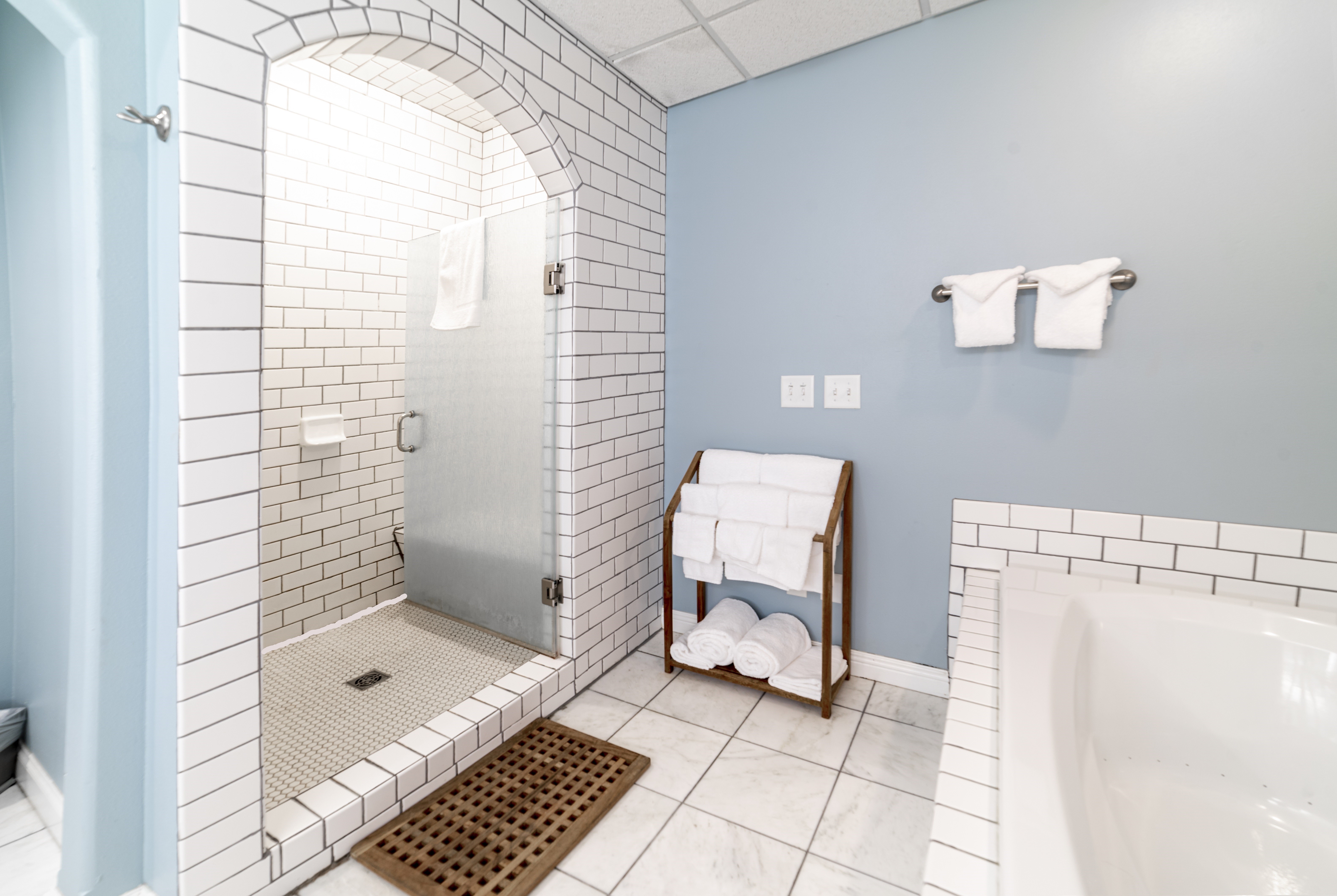 Guest room at the Deadwood Gulch Resort, Trademark Collection by Wyndham in Deadwood, South Dakota