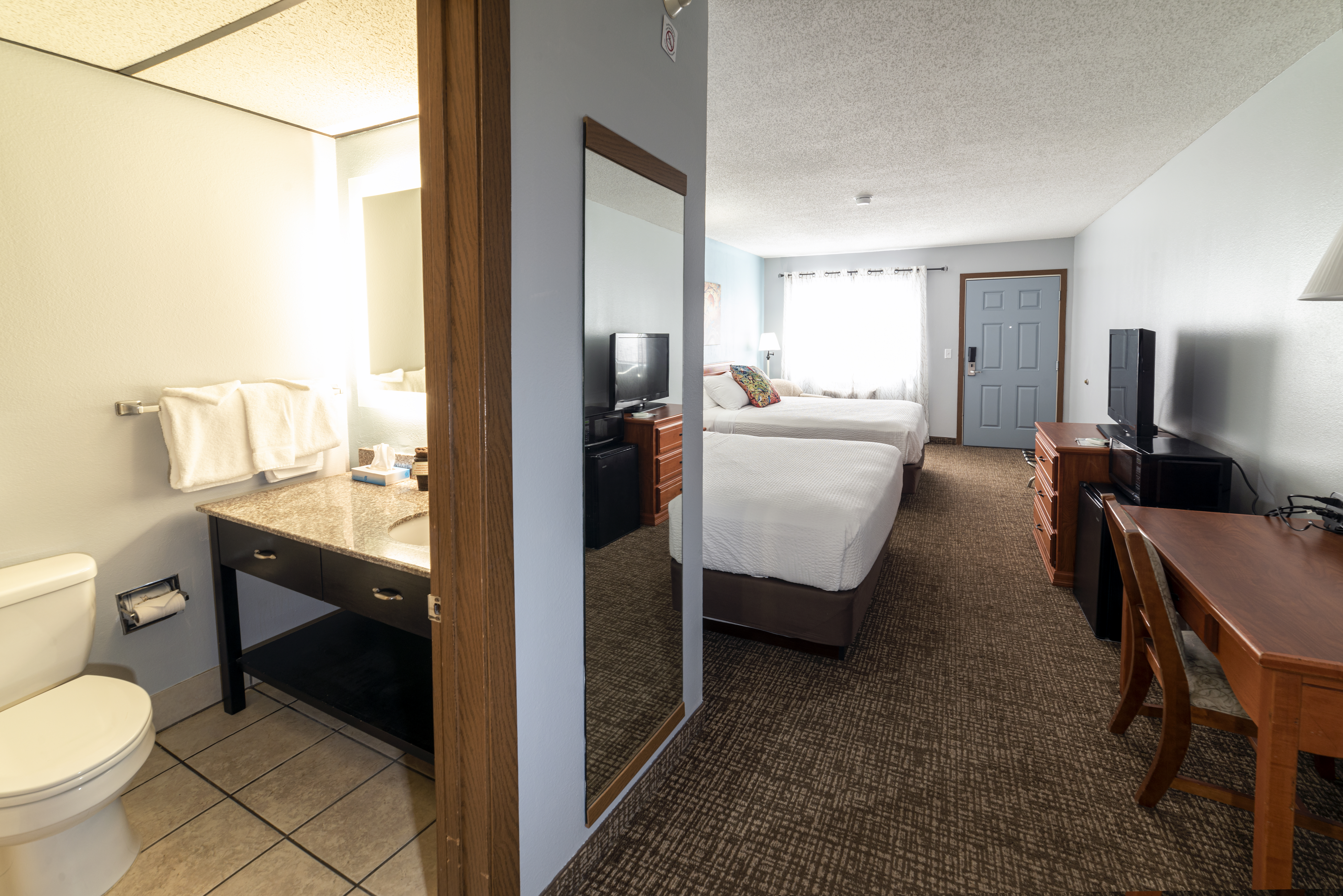 Guest room at the Deadwood Gulch Resort, Trademark Collection by Wyndham in Deadwood, South Dakota
