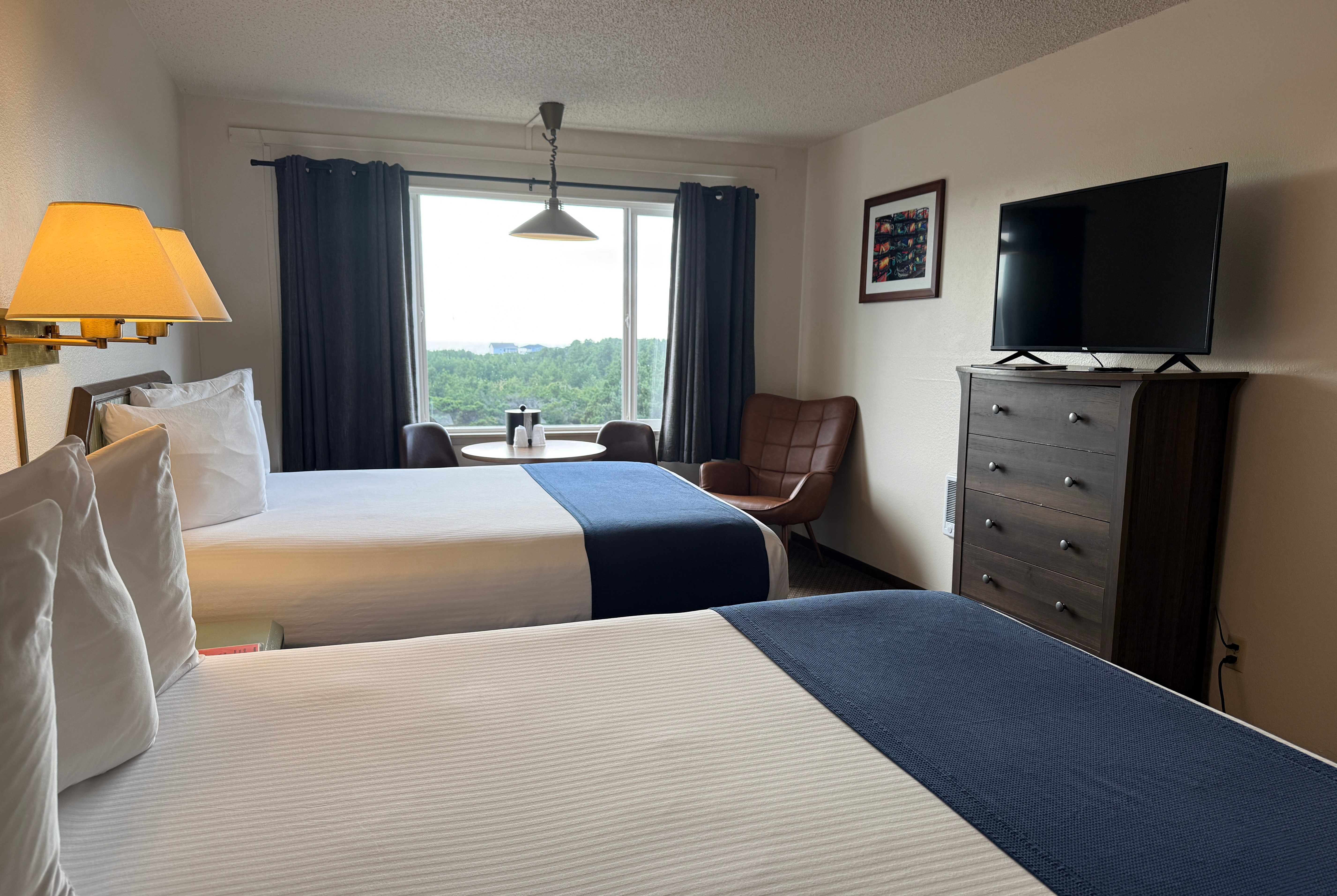 Guest room at the Chateau Westport Resort, Trademark Collection by Wyndham in Westport, Washington