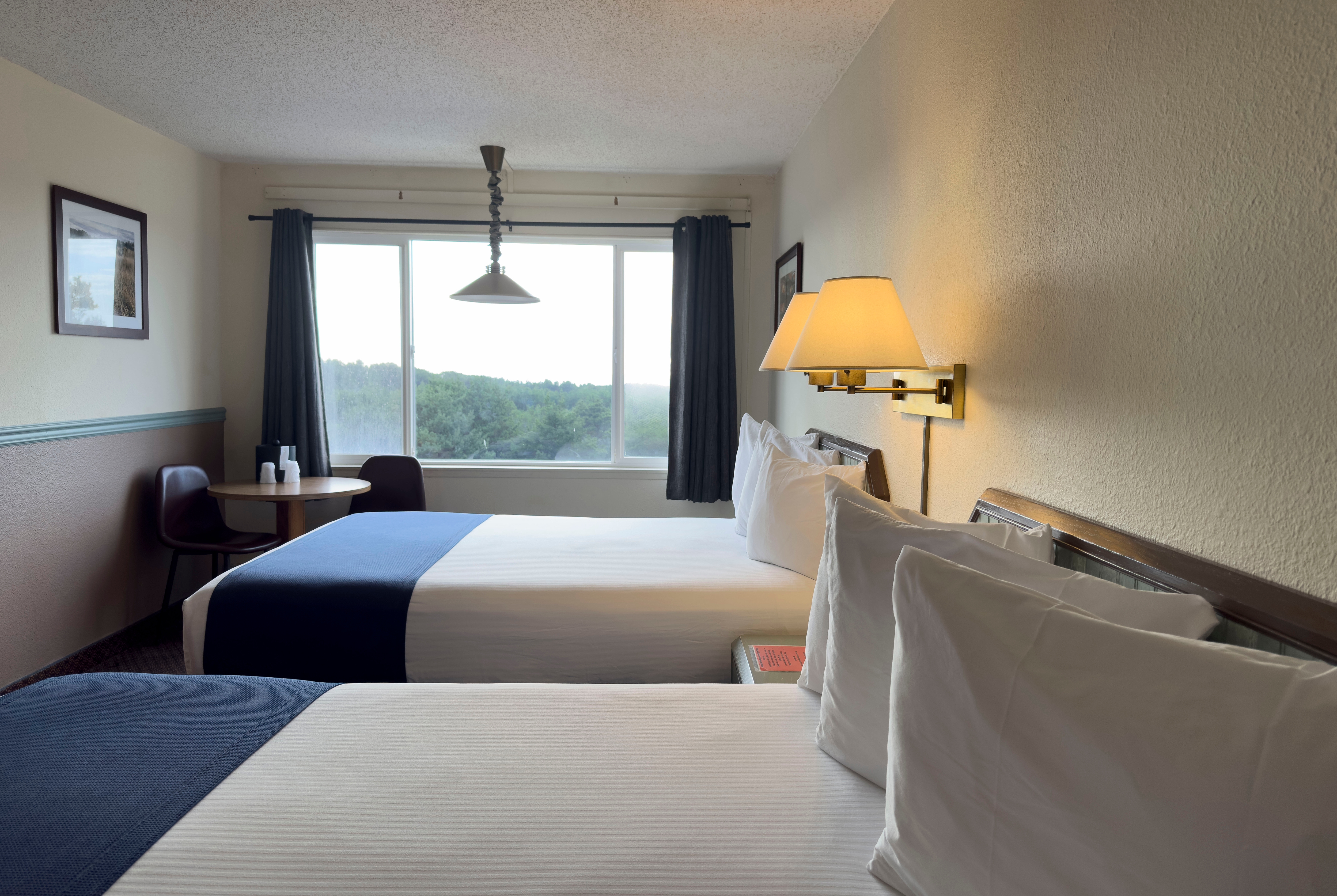 Guest room at the Chateau Westport Resort, Trademark Collection by Wyndham in Westport, Washington