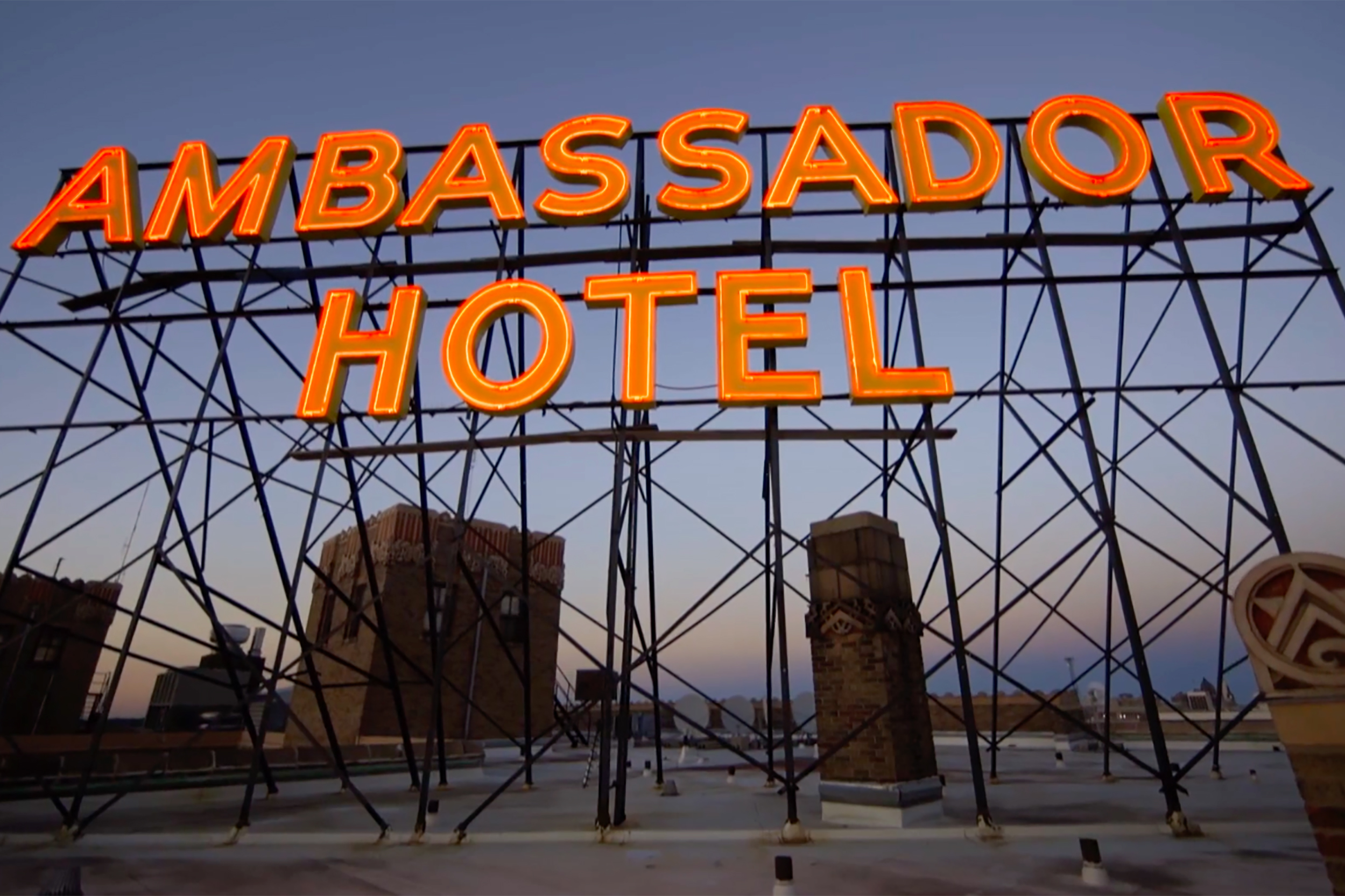 Exterior of Ambassador Hotel Milwaukee, Trademark Collection by Wyndham hotel in Milwaukee, Wisconsin
