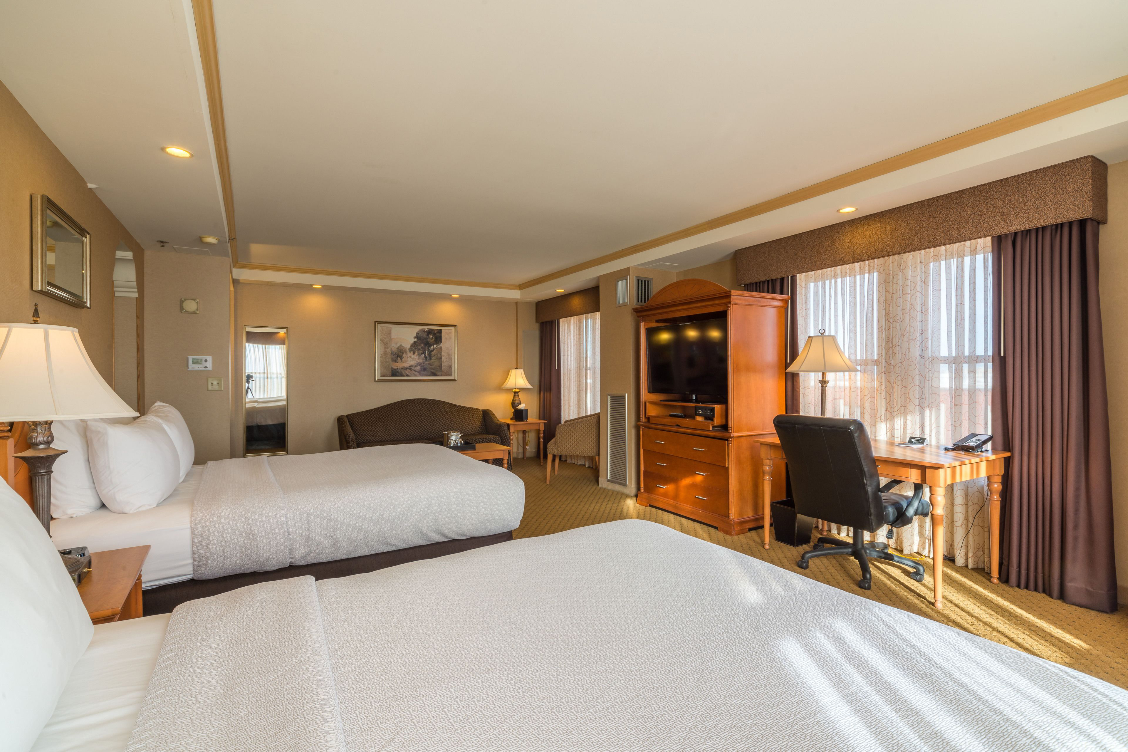 Guest room at the Ambassador Hotel Milwaukee, Trademark Collection by Wyndham in Milwaukee, Wisconsin