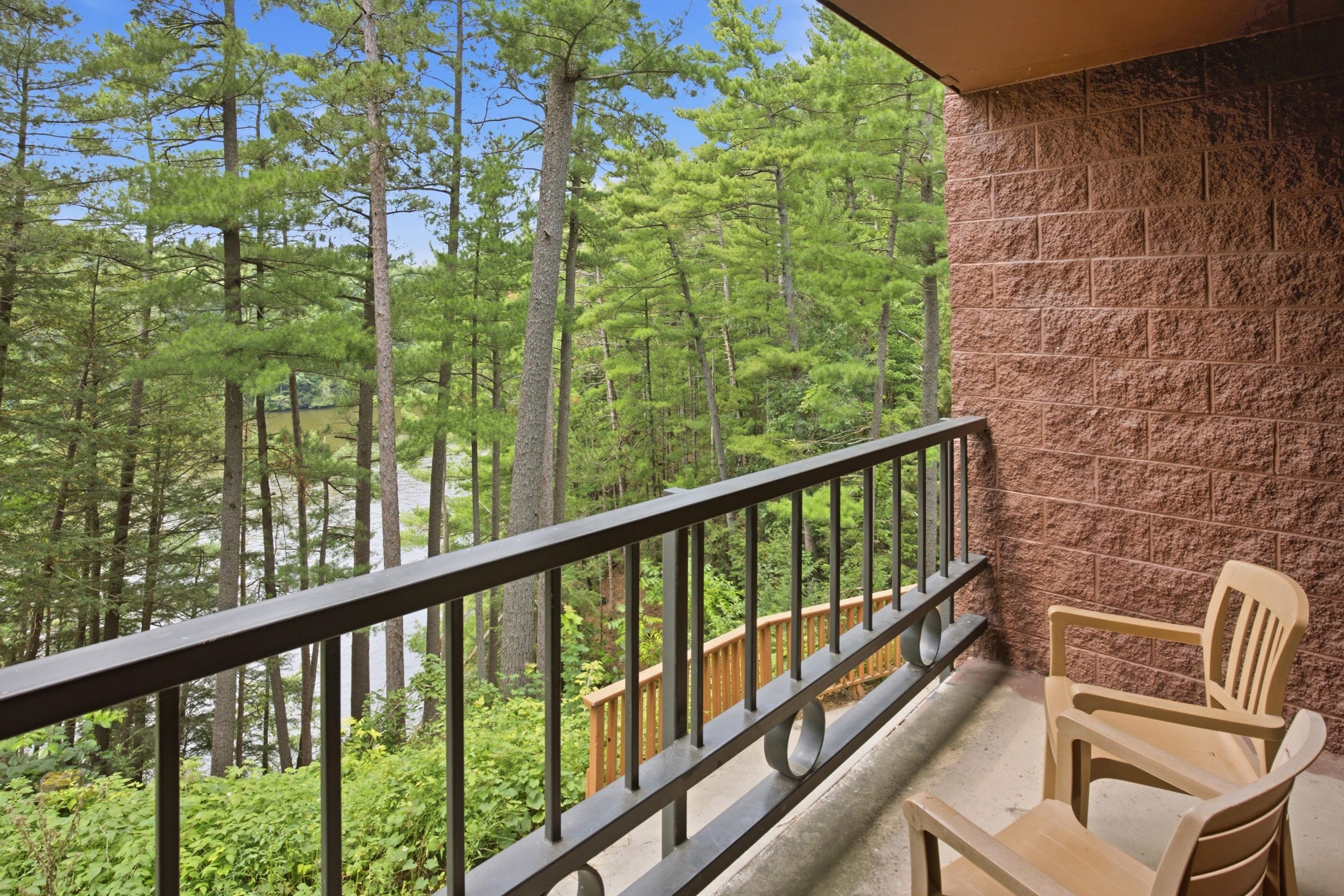 Guest room feature at the Chula Vista Resort, Trademark Collection by Wyndham in Wisconsin Dells, Wisconsin