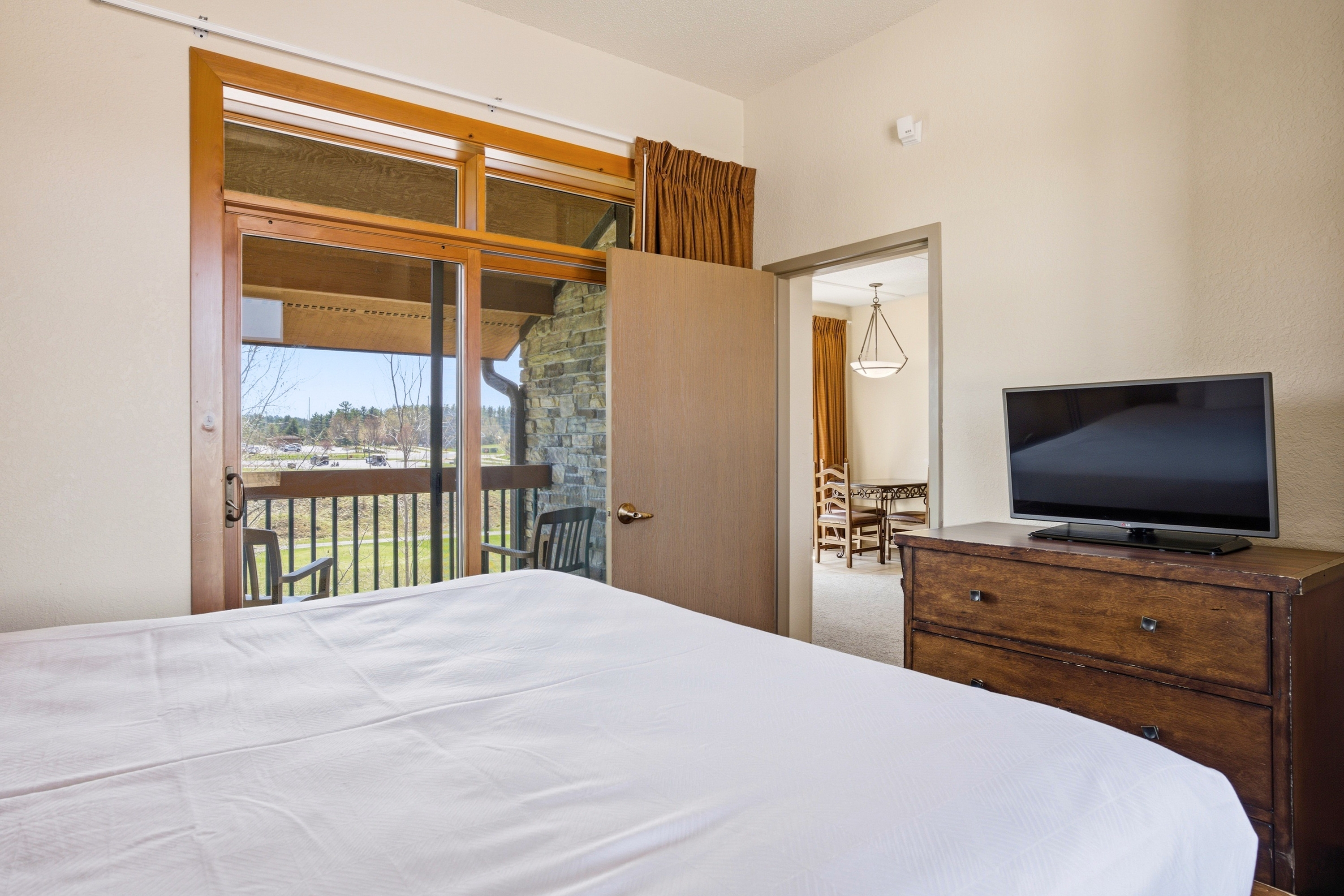 Guest room at the Chula Vista Resort, Trademark Collection by Wyndham in Wisconsin Dells, Wisconsin