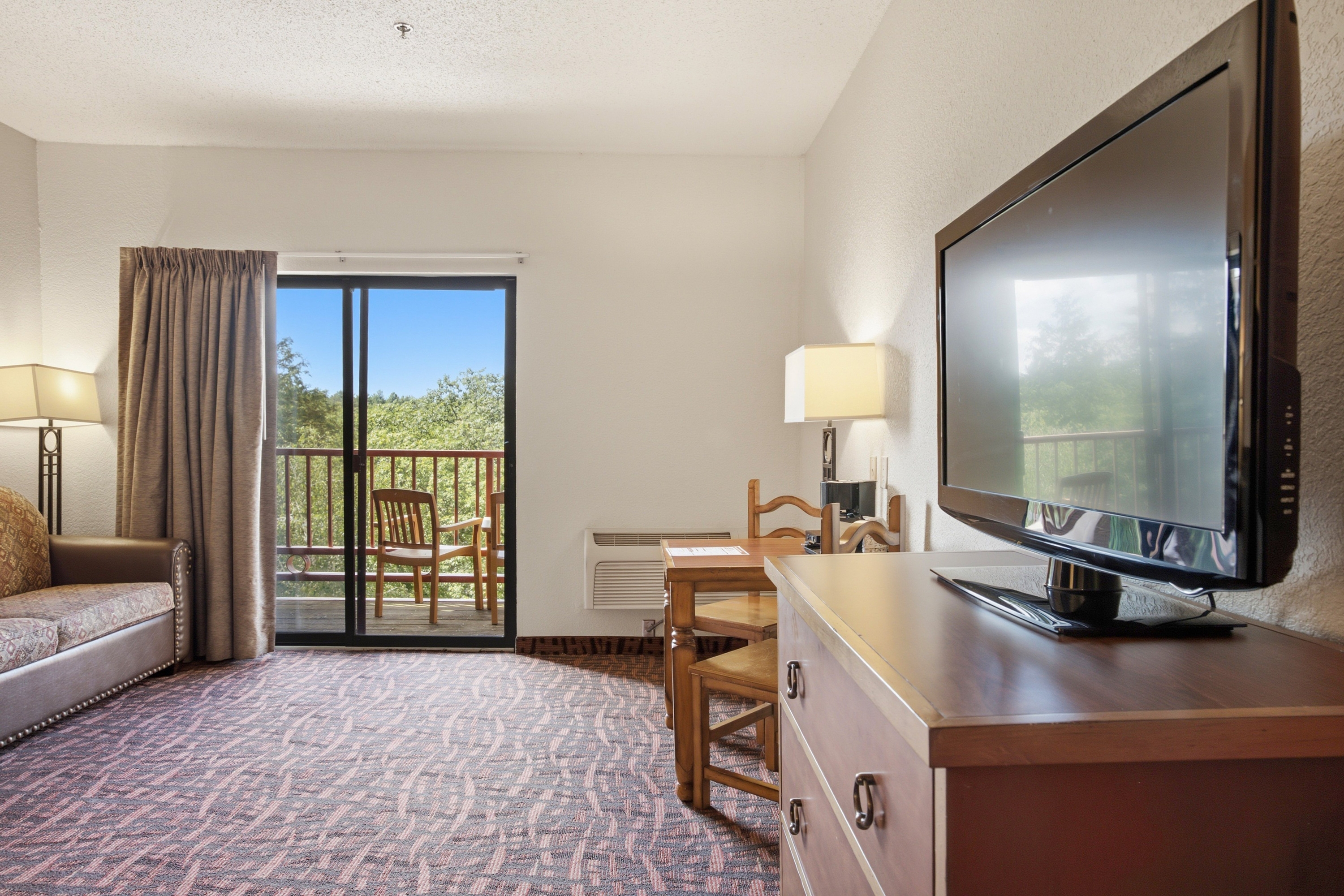 Guest room at the Chula Vista Resort, Trademark Collection by Wyndham in Wisconsin Dells, Wisconsin
