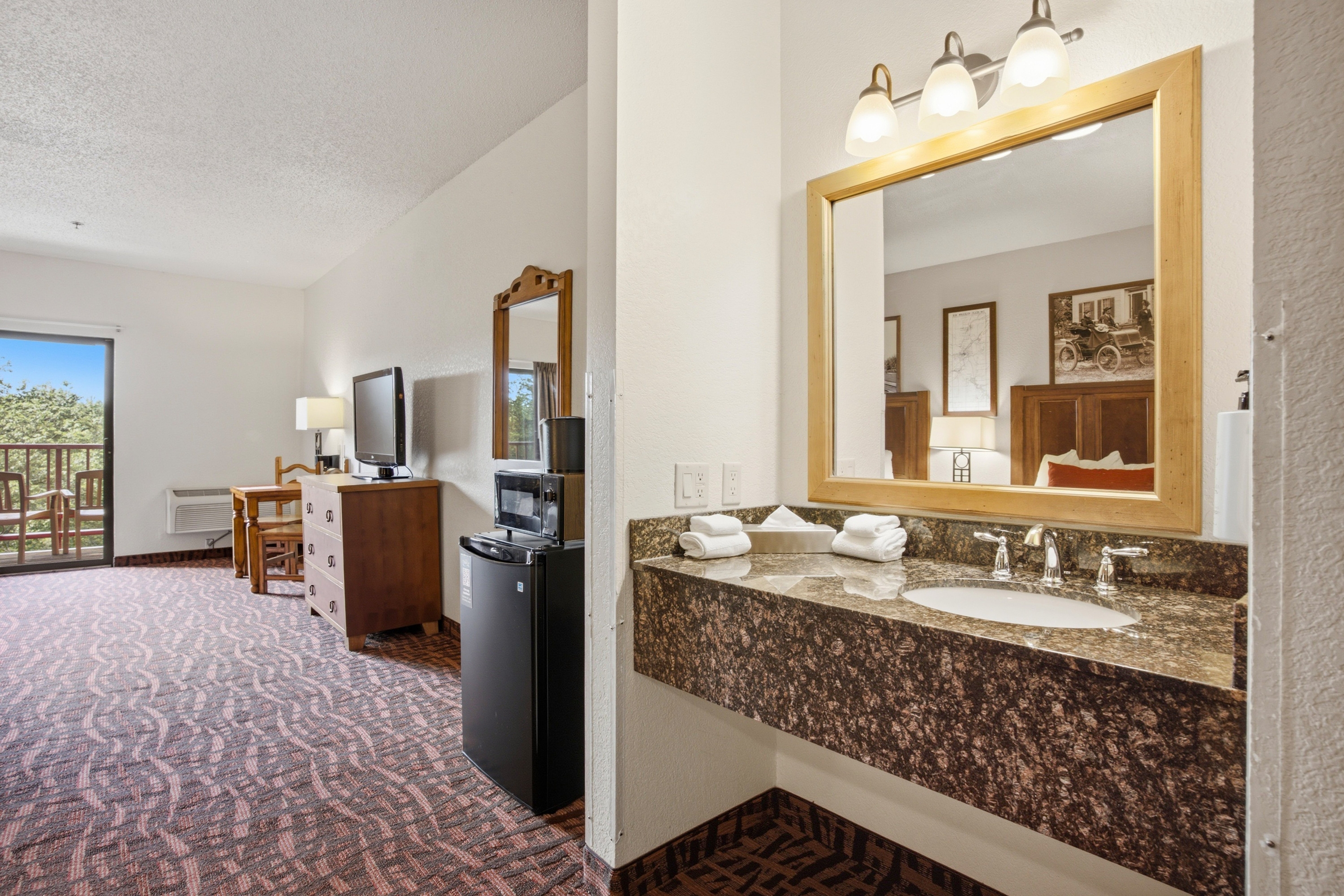 Guest room at the Chula Vista Resort, Trademark Collection by Wyndham in Wisconsin Dells, Wisconsin
