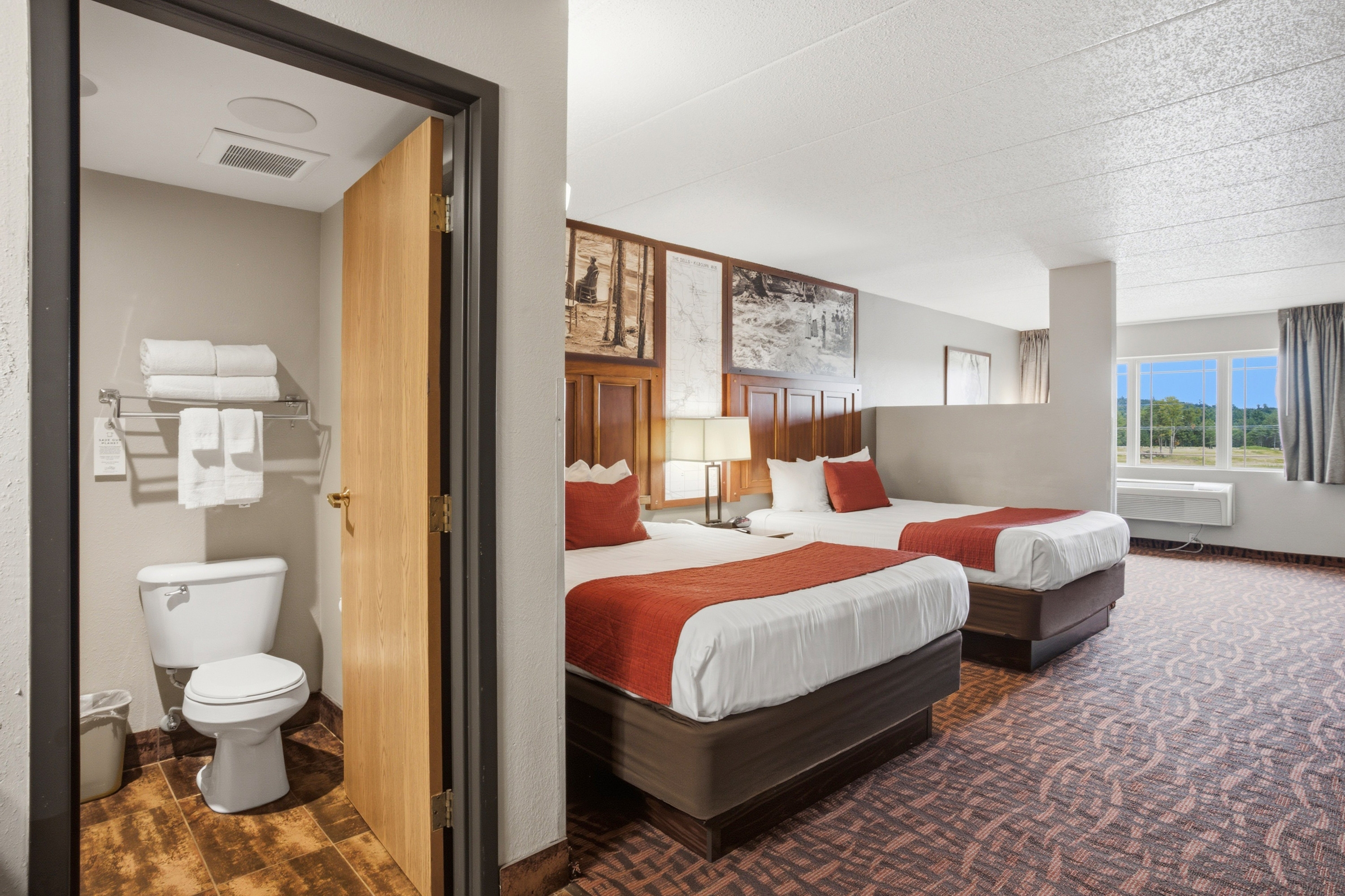 Guest room at the Chula Vista Resort, Trademark Collection by Wyndham in Wisconsin Dells, Wisconsin