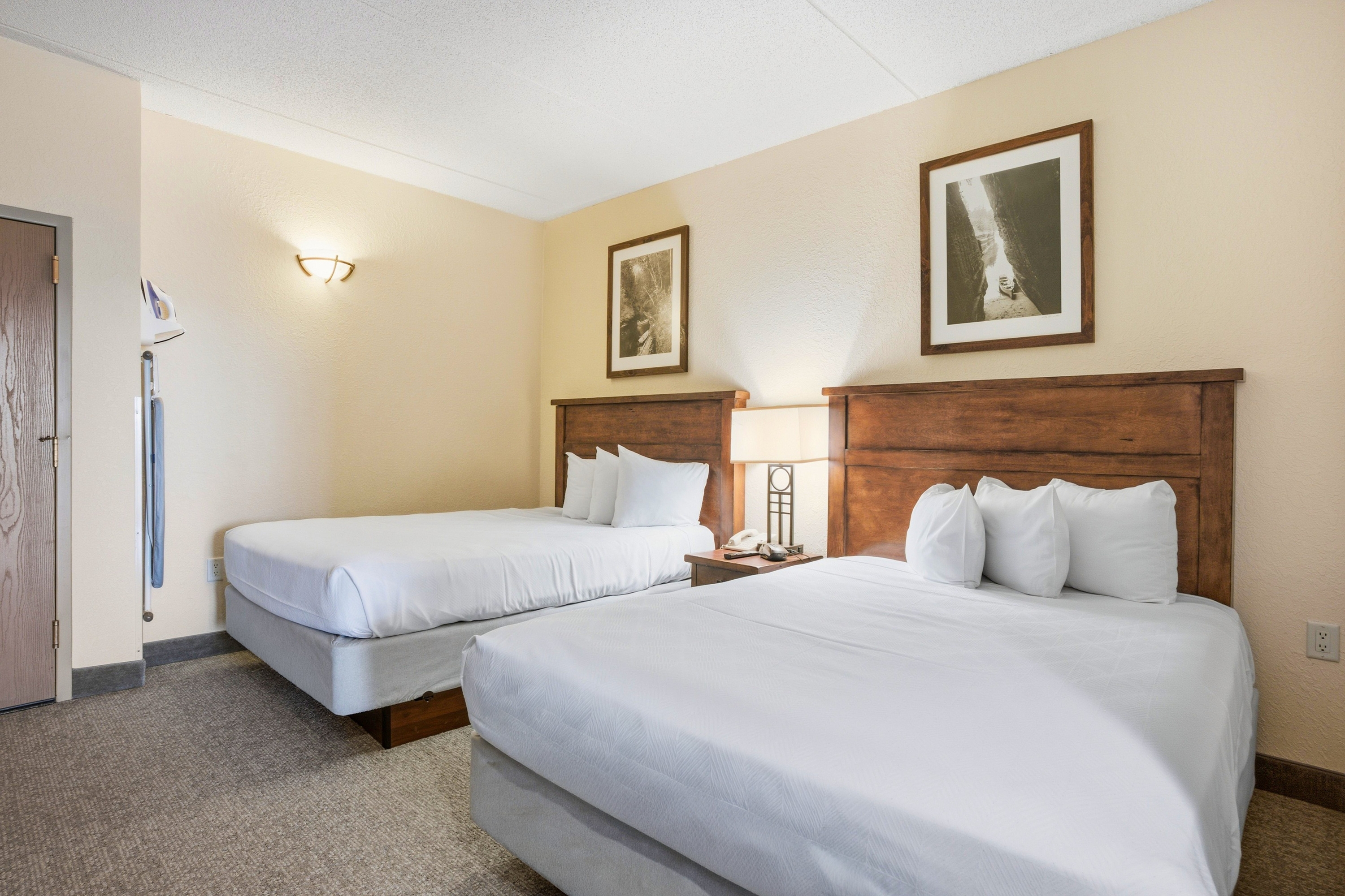 Guest room at the Chula Vista Resort, Trademark Collection by Wyndham in Wisconsin Dells, Wisconsin