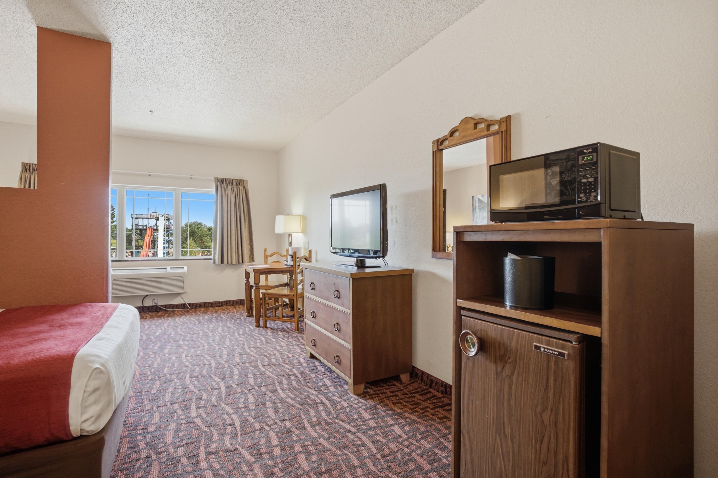 Guest room at the Chula Vista Resort, Trademark Collection by Wyndham in Wisconsin Dells, Wisconsin
