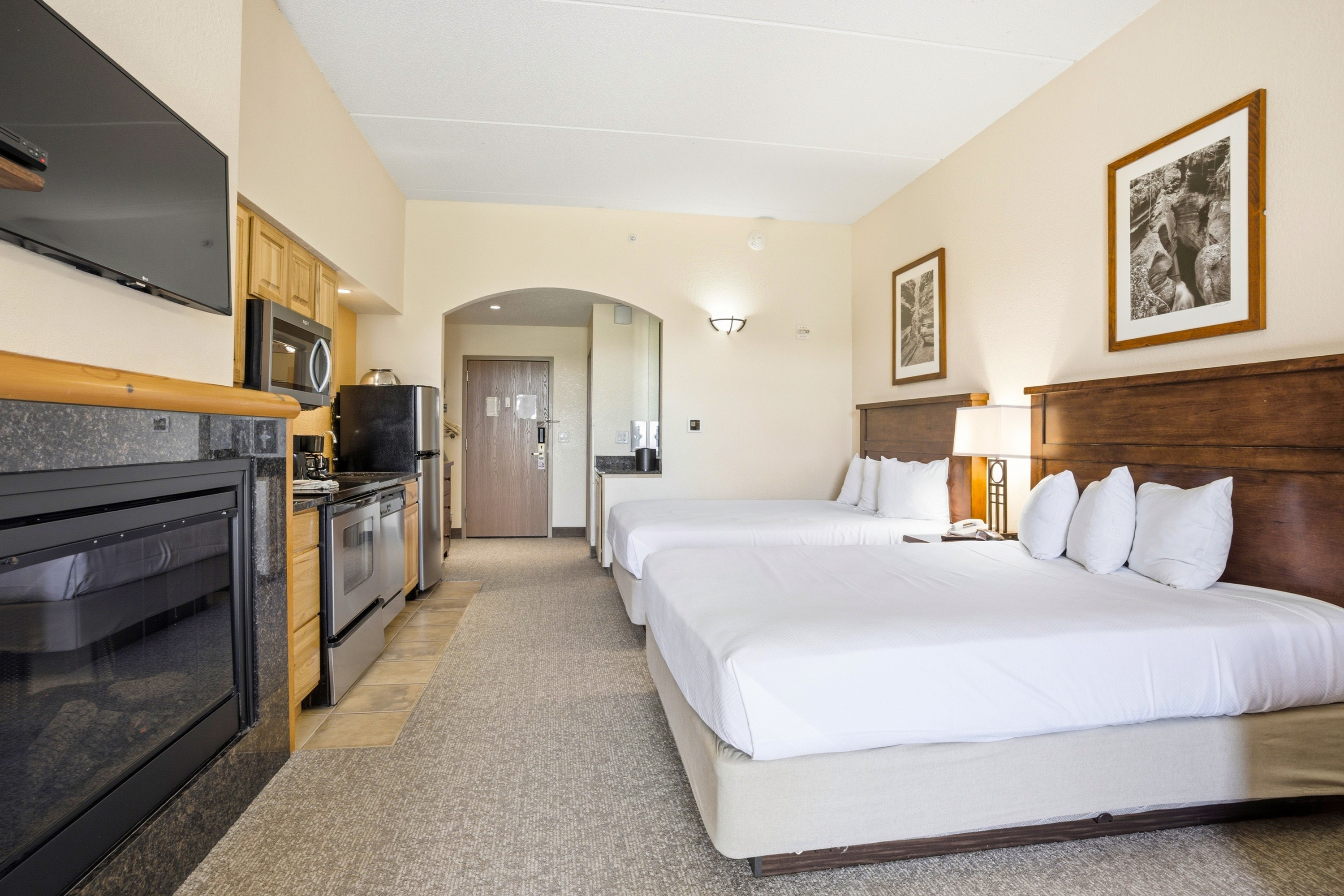 Guest room at the Chula Vista Resort, Trademark Collection by Wyndham in Wisconsin Dells, Wisconsin