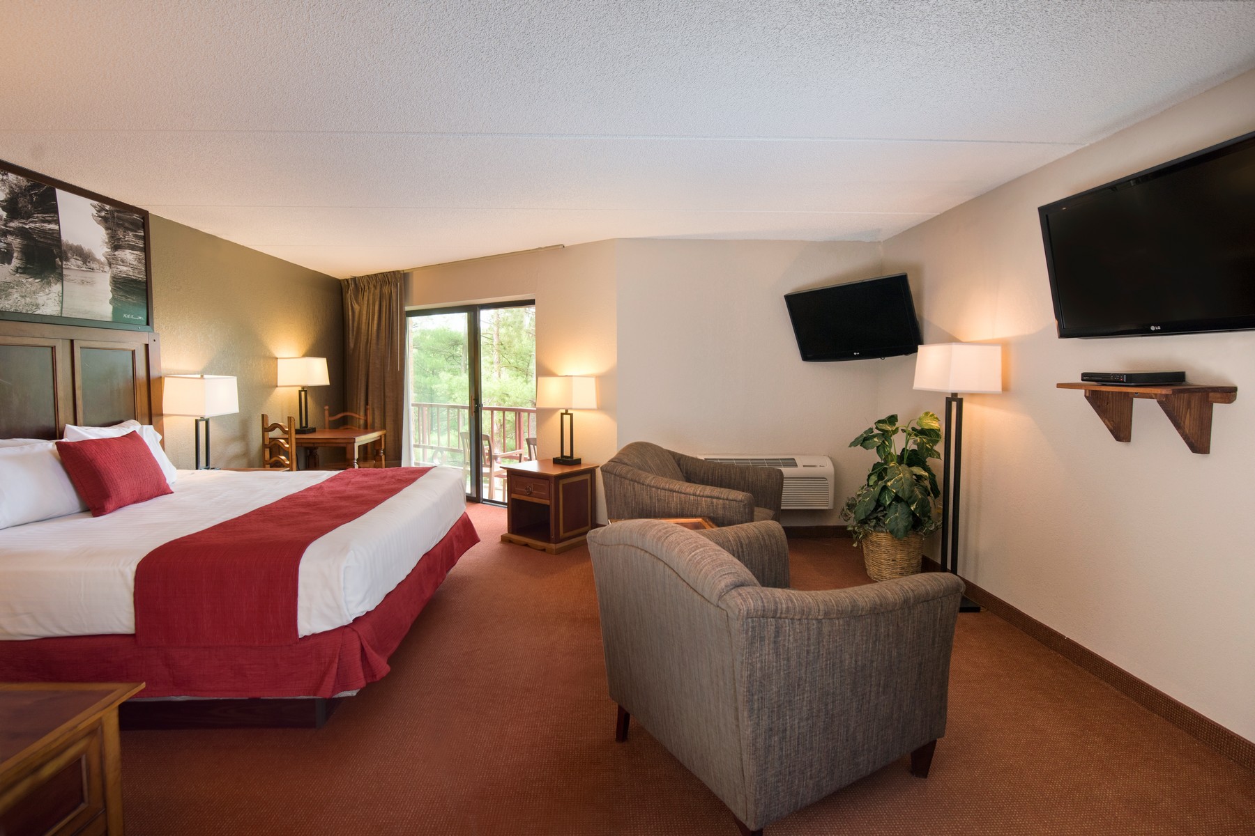 Guest room at the Chula Vista Resort, Trademark Collection by Wyndham in Wisconsin Dells, Wisconsin