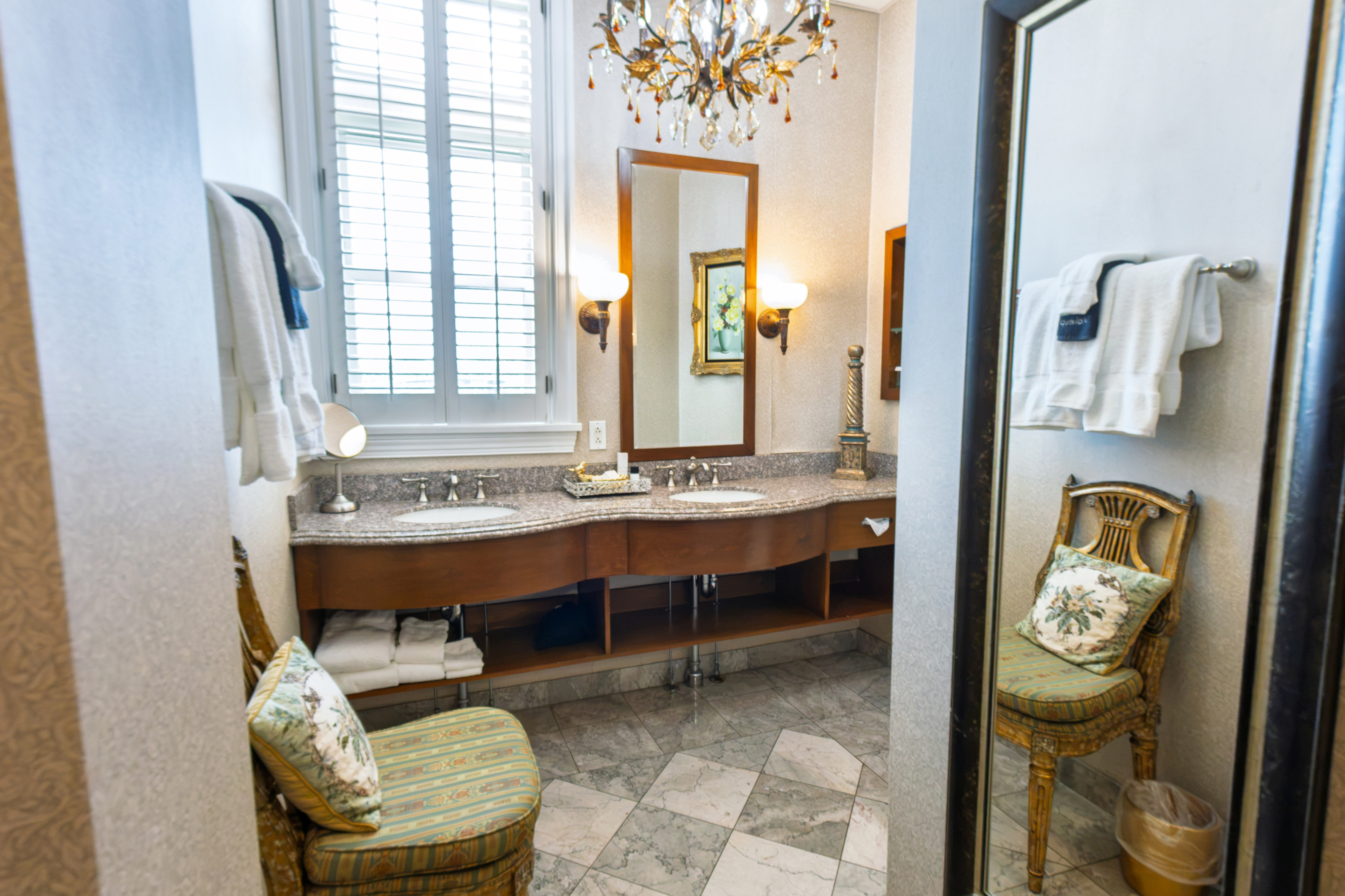 Guest room bath at the The Blennerhassett Giovanni Hotel, Trademark Coll. by Wyndha in Parkersburg, West Virginia