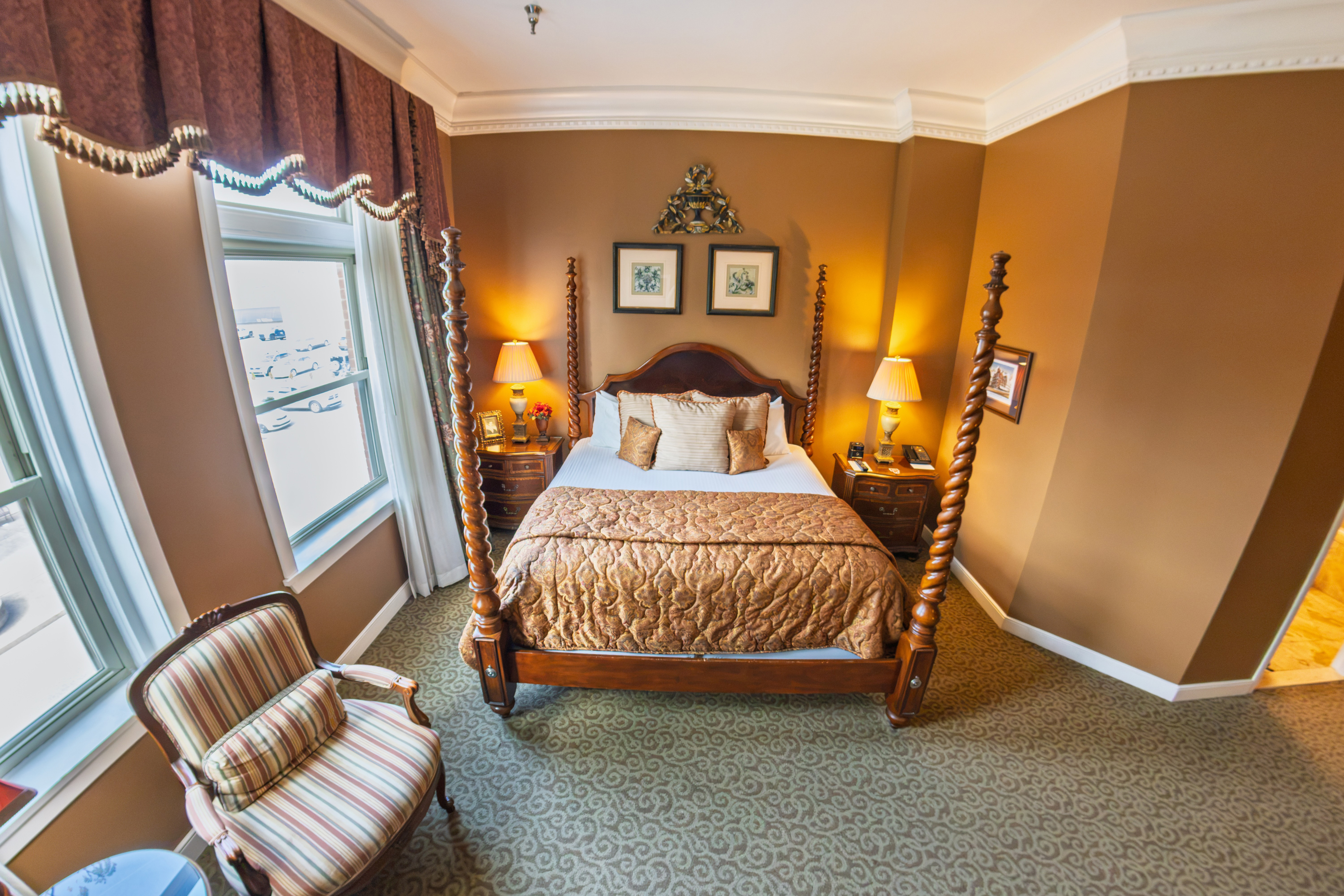 Guest room at the The Blennerhassett Giovanni Hotel, Trademark Coll. by Wyndha in Parkersburg, West Virginia