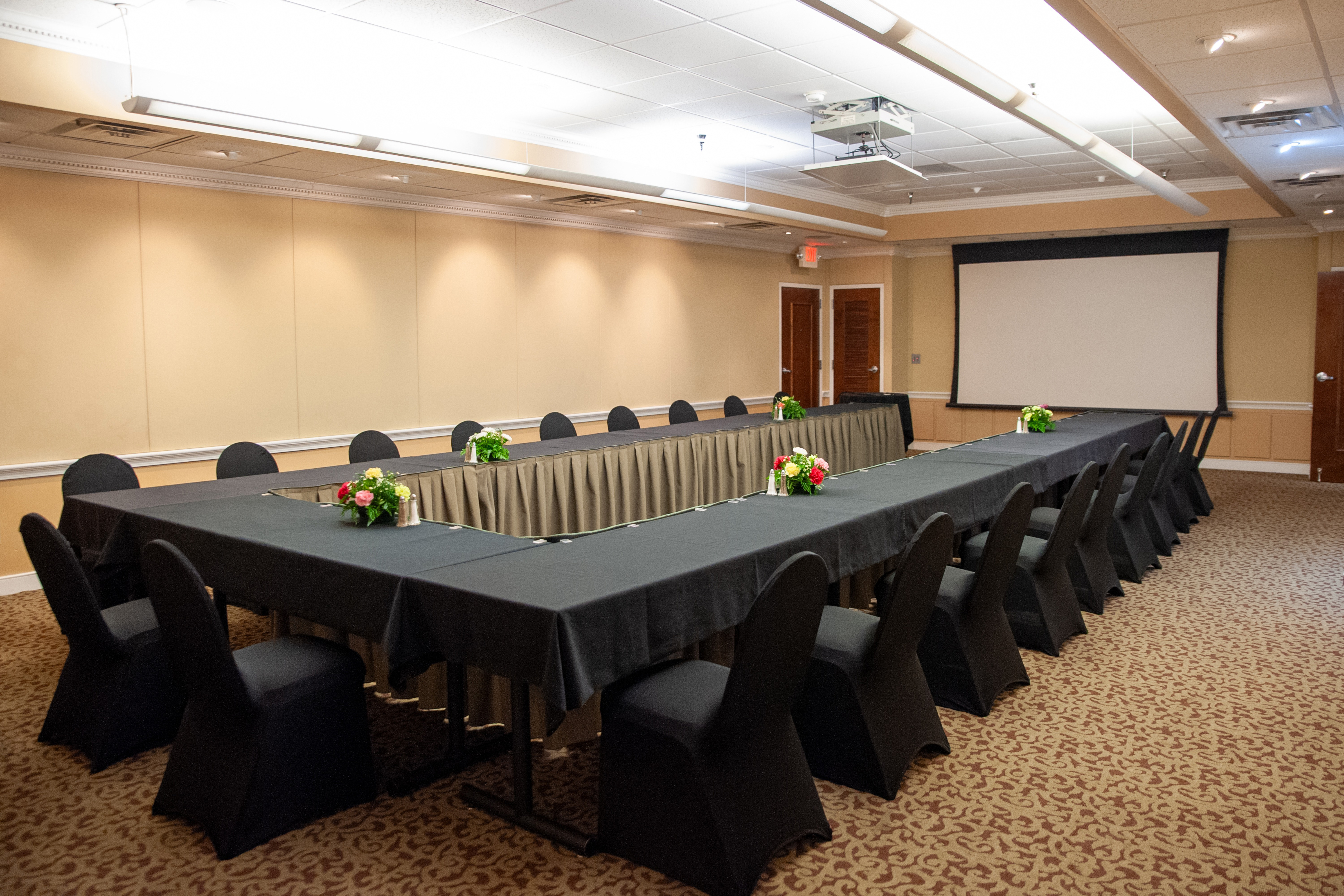 Meeting room at The Blennerhassett Giovanni Hotel, Trademark Coll. by Wyndha in Parkersburg, West Virginia