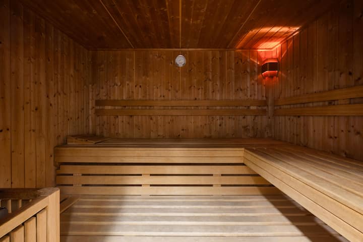 Vienna House by Wyndham Martinspark Dornbirn sauna in Dornbirn, Other than US/Canada