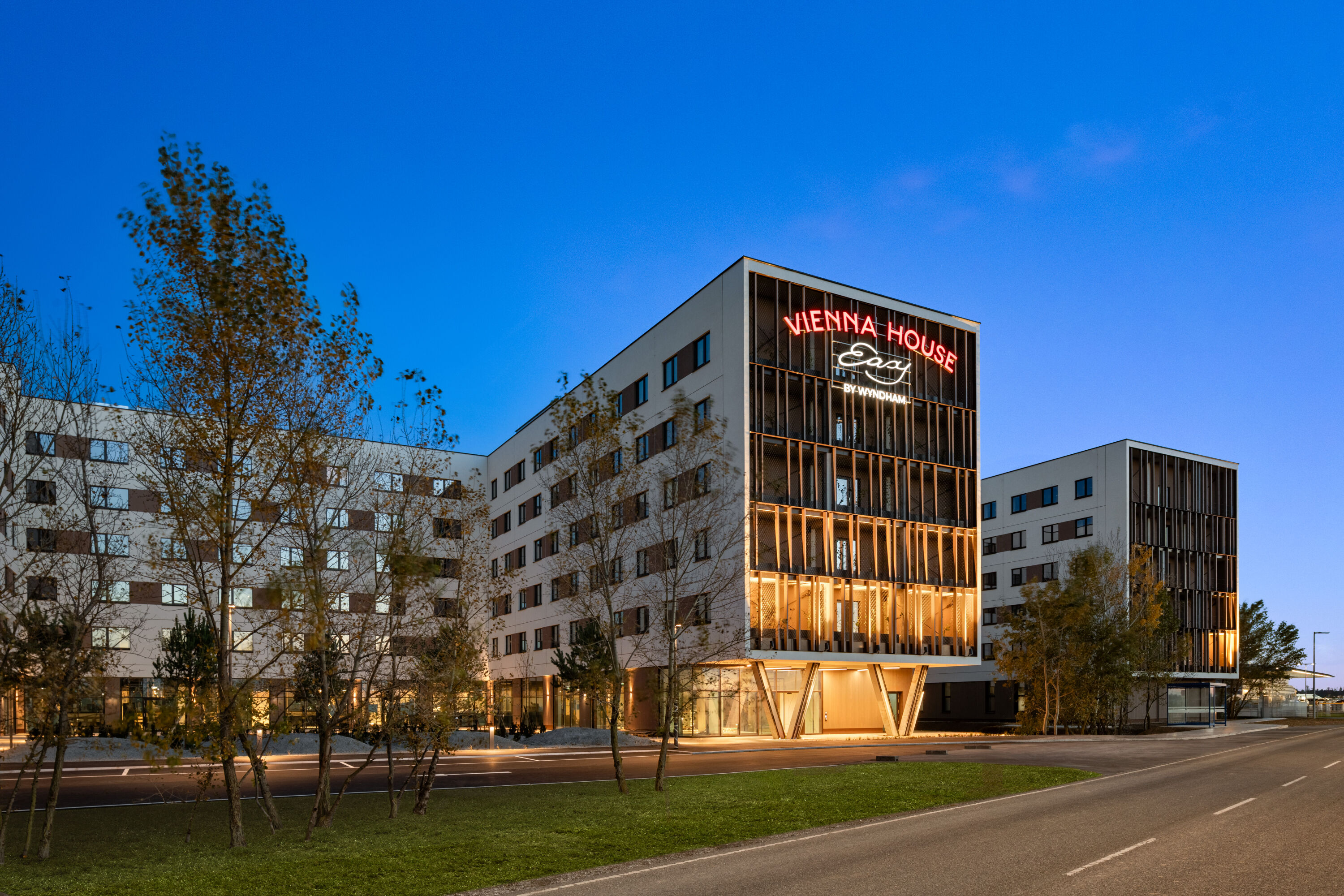 Exterior of Vienna House Easy by Wyndham Vienna Airport hotel in Schwechat, Other than US/Canada