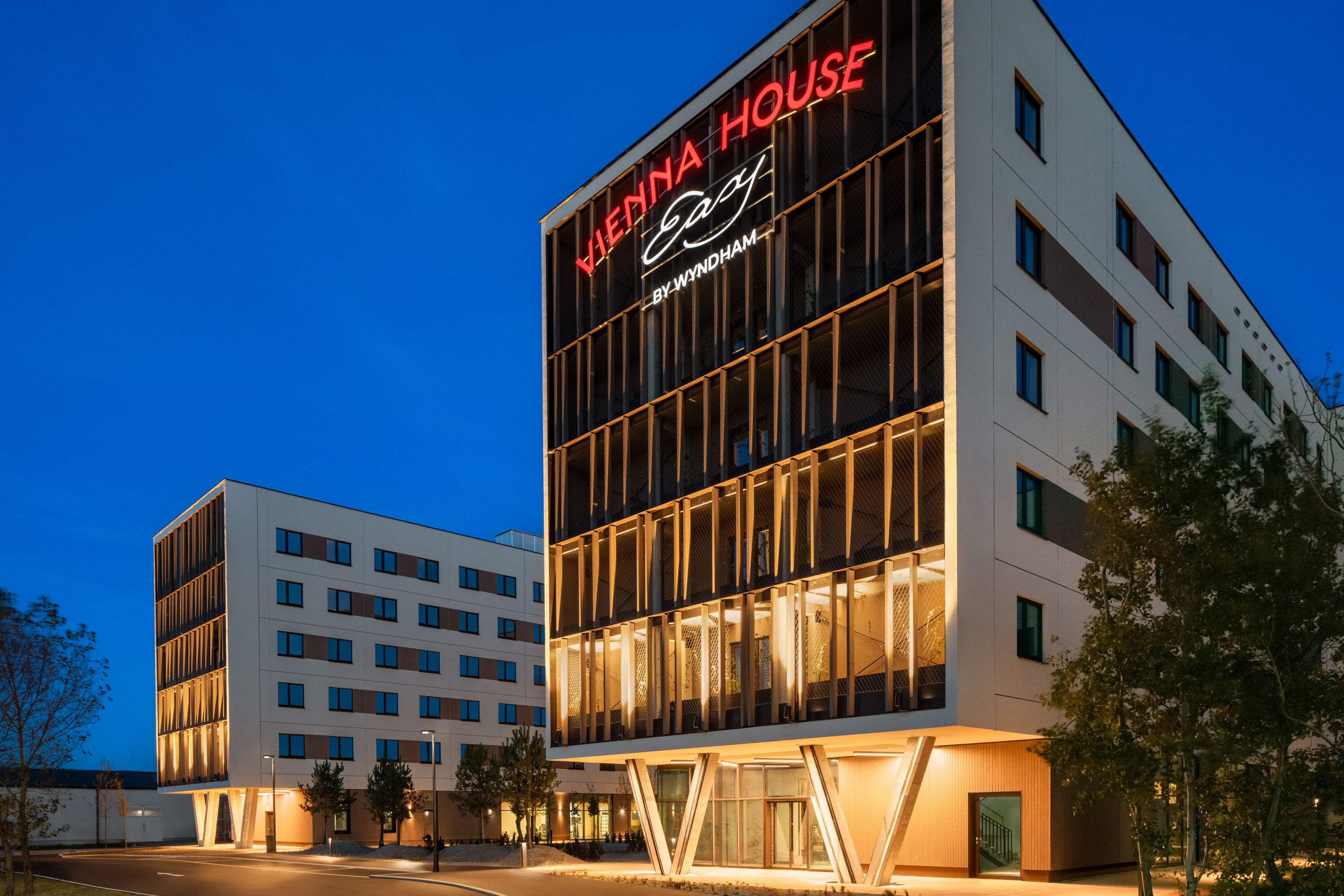 Exterior of Vienna House Easy by Wyndham Vienna Airport hotel in Schwechat, Other than US/Canada