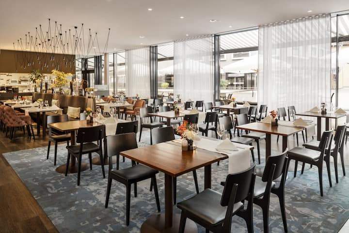 Vienna House by Wyndham Zur Bleiche Schaffhausen restaurant in Schaffhausen, Other than US/Canada