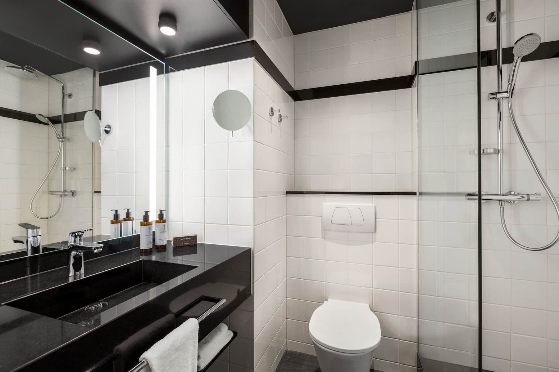Guest room bath at the Vienna House by Wyndham Diplomat Prague in Prague, Other than US/Canada