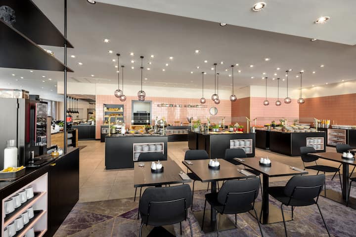 Vienna House by Wyndham Diplomat Prague restaurant in Prague, Other than US/Canada