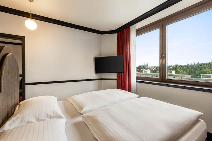 Vienna House by Wyndham Diplomat Prague suite in Prague, Other than US/Canada