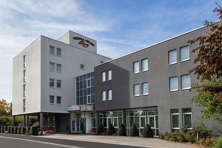 Exterior of Vienna House Easy by Wyndham Amberg hotel in Amberg, Other than US/Canada