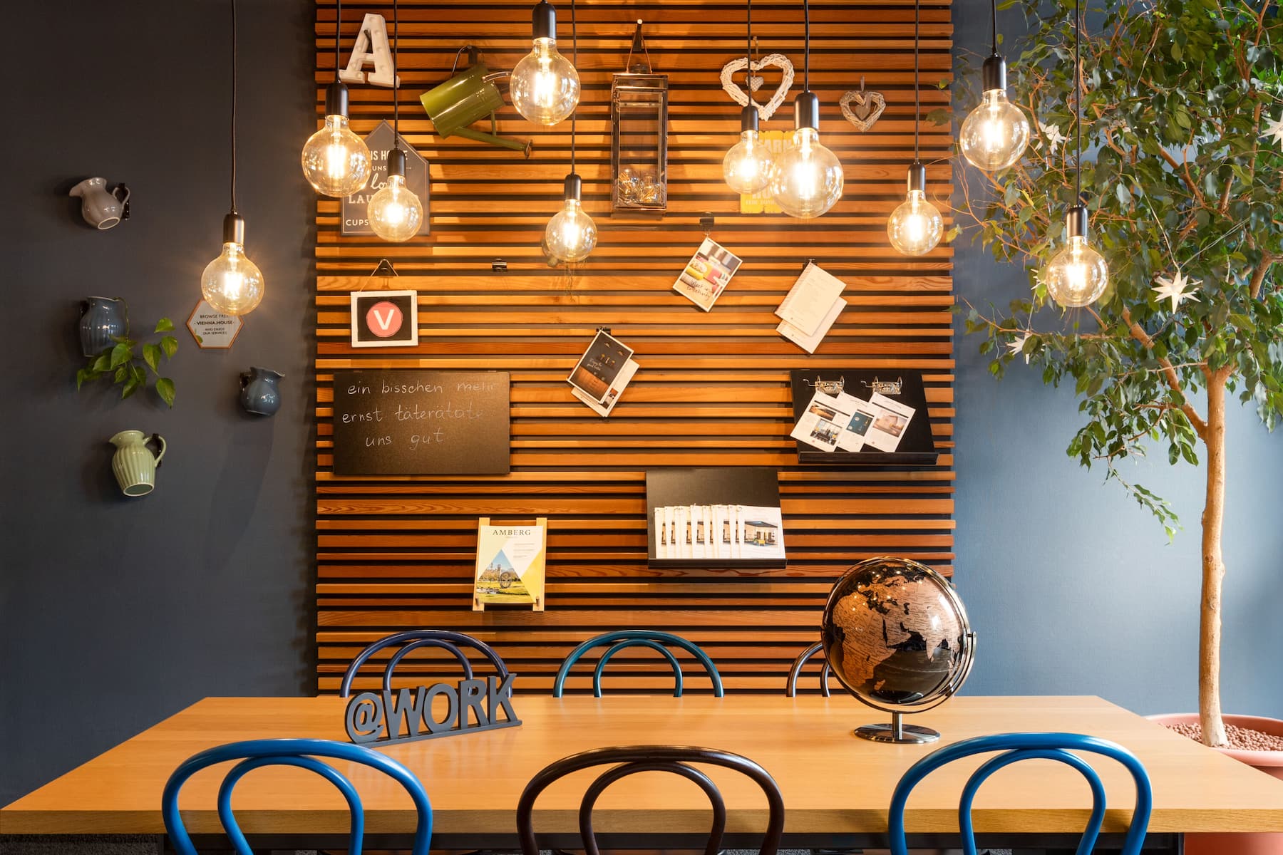 Vienna House Easy by Wyndham Amberg reception in Amberg, Other than US/Canada