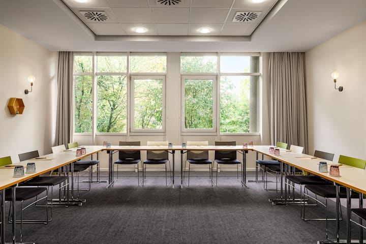 U-shape meeting room at Vienna House Easy by Wyndham Amberg in Amberg, Other than US/Canada