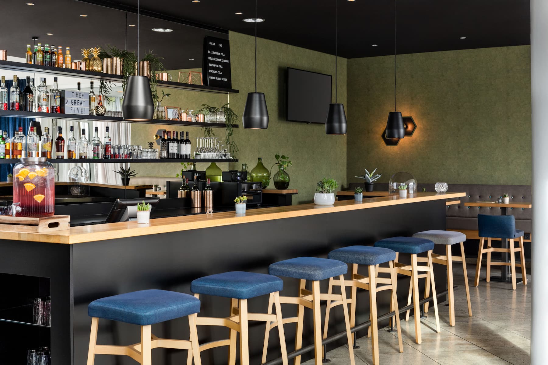 Bar at Vienna House Easy by Wyndham Bad Oeynhausen in Bad Oeynhausen, Other than US/Canada
