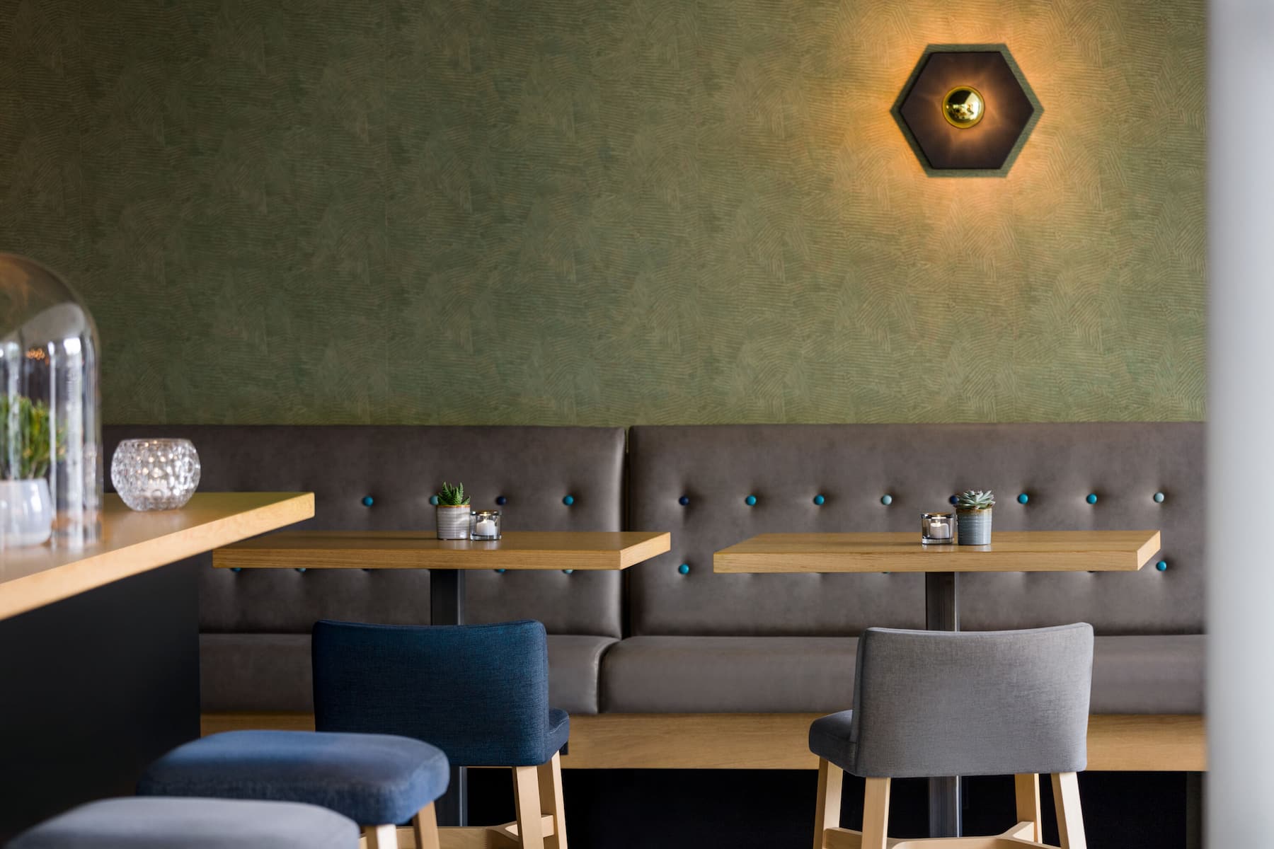 Bar at Vienna House Easy by Wyndham Bad Oeynhausen in Bad Oeynhausen, Other than US/Canada