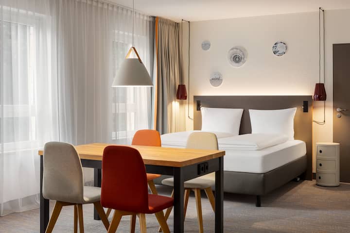 Vienna House Easy by Wyndham Bad Oeynhausen suite in Bad Oeynhausen, Other than US/Canada