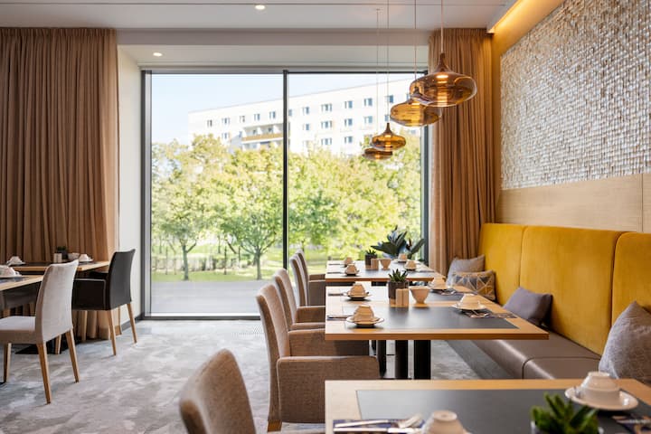 Free breakfast at Vienna House by Wyndham Andel's Berlin in Berlin, Other than US/Canada