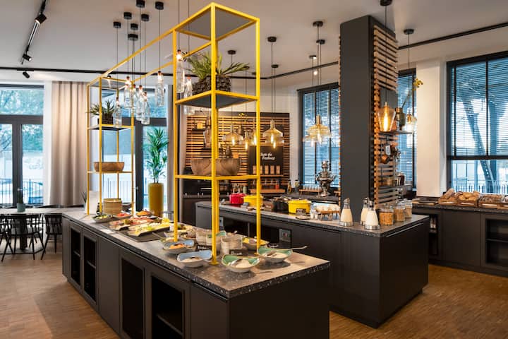 Free breakfast at Vienna House Easy by Wyndham Berlin Potsdamer Platz in Berlin, Other than US/Canada