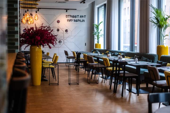 Vienna House Easy by Wyndham Berlin Potsdamer Platz restaurant in Berlin, Other than US/Canada