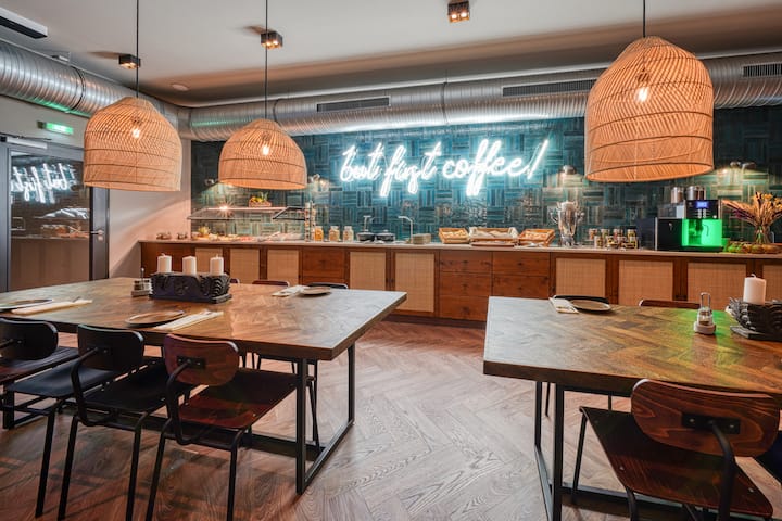 Vienna House Easy by Wyndham Bonn restaurant in Bonn, Other than US/Canada