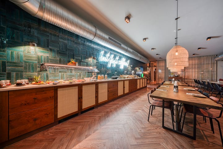 Vienna House Easy by Wyndham Bonn restaurant in Bonn, Other than US/Canada