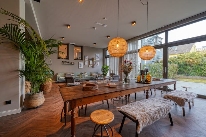 Vienna House Easy by Wyndham Bonn restaurant in Bonn, Other than US/Canada