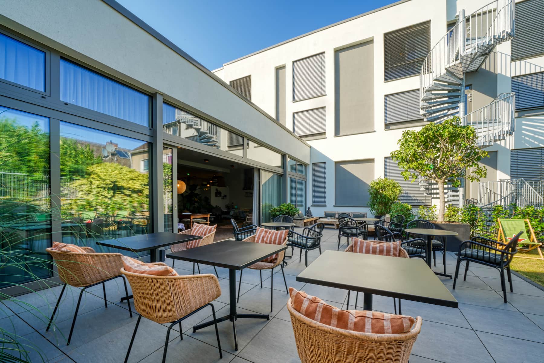 Exterior of Vienna House Easy by Wyndham Bonn hotel in Bonn, Other than US/Canada