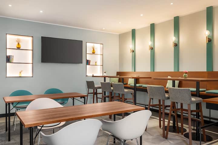 Bar at Vienna House Easy by Wyndham Castrop-Rauxel in Castrop Rauxel, Other than US/Canada