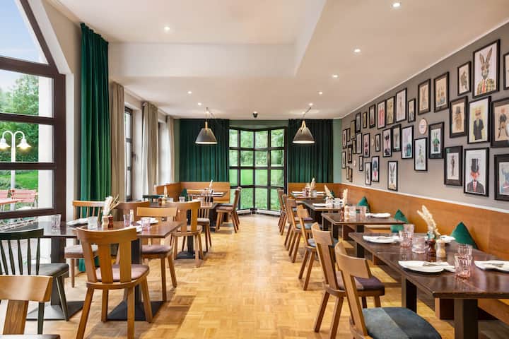 Vienna House Easy by Wyndham Castrop-Rauxel restaurant in Castrop Rauxel, Other than US/Canada