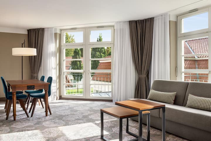 Vienna House Easy by Wyndham Castrop-Rauxel suite in Castrop Rauxel, Other than US/Canada
