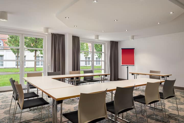 U-shape meeting room at Vienna House Easy by Wyndham Castrop-Rauxel in Castrop Rauxel, Other than US/Canada