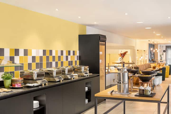 Free breakfast at Vienna House Easy by Wyndham Coburg in Coburg, Other than US/Canada